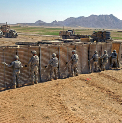 Электрическая гальванизировать стена барьера сваренной сетки военная 24 дюйма